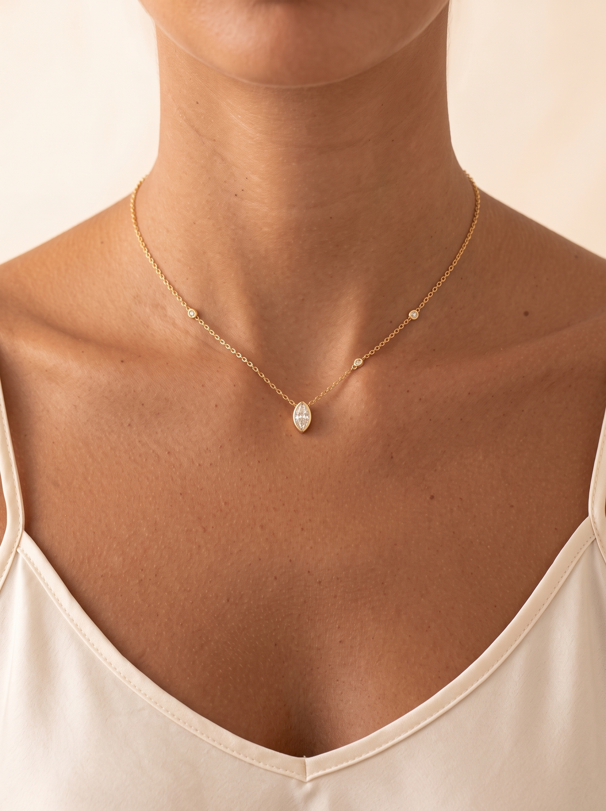 Isabelle Marquise Solitaire Pendant Necklace 2