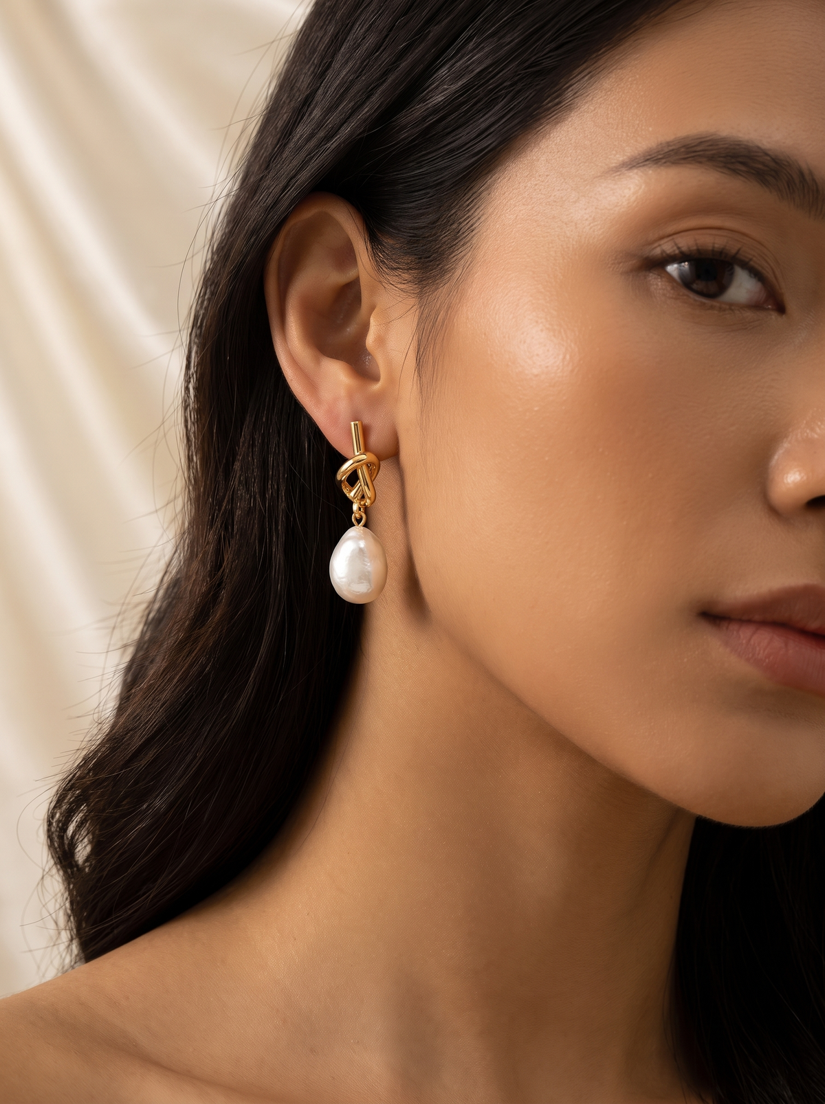 Lorelei Pearl Drop Earrings Multi 2