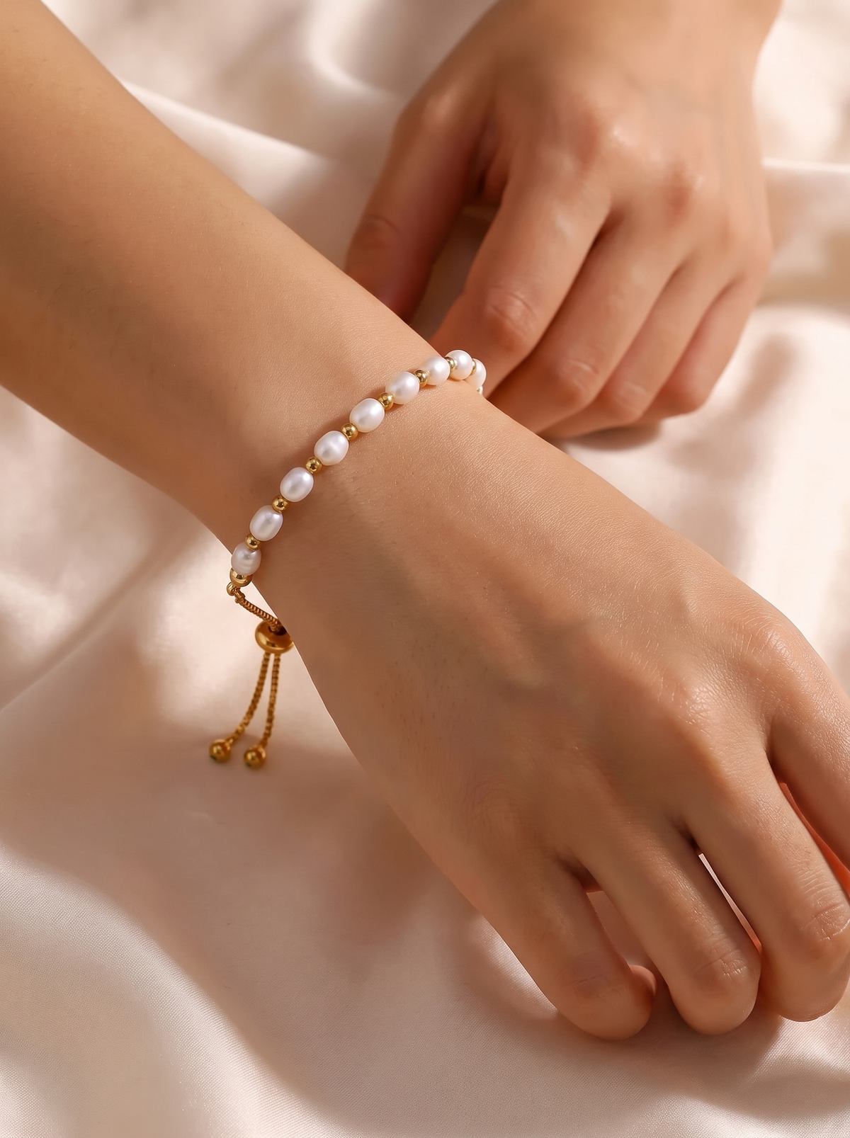 Maelle Pearl & Gold Bracelet 2