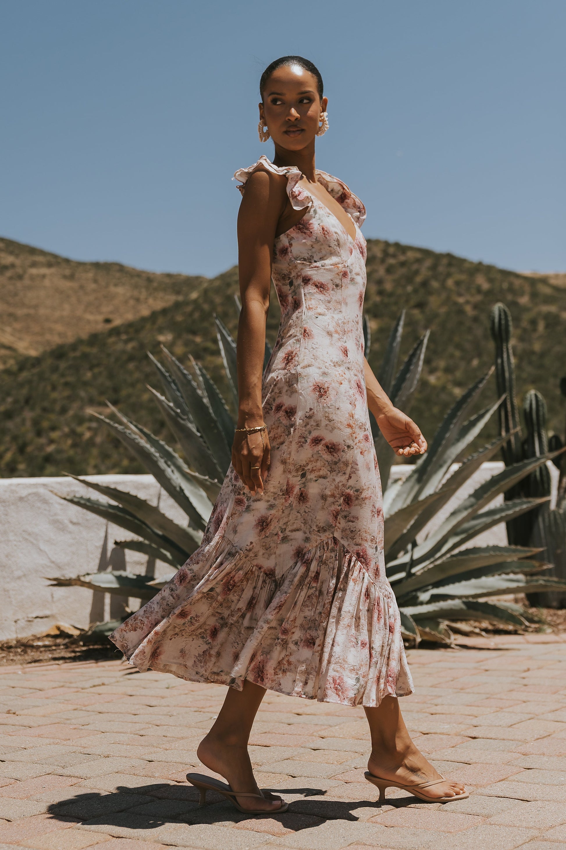 Darcy Floral Maxi Dress Pink 5