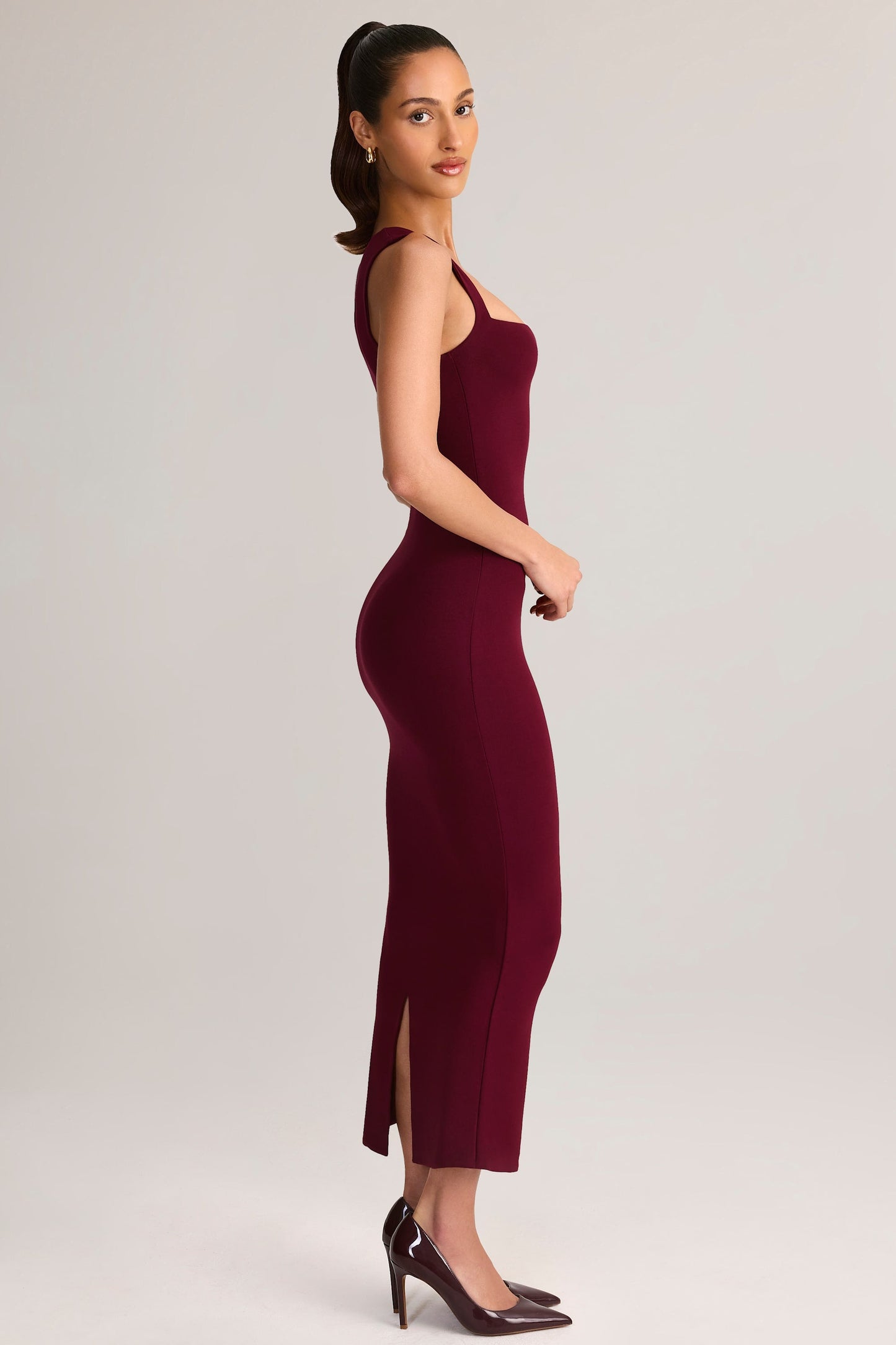 Ainslee Square Neck Midi Dress Neck Bodycon Midi Dress in Wine 4