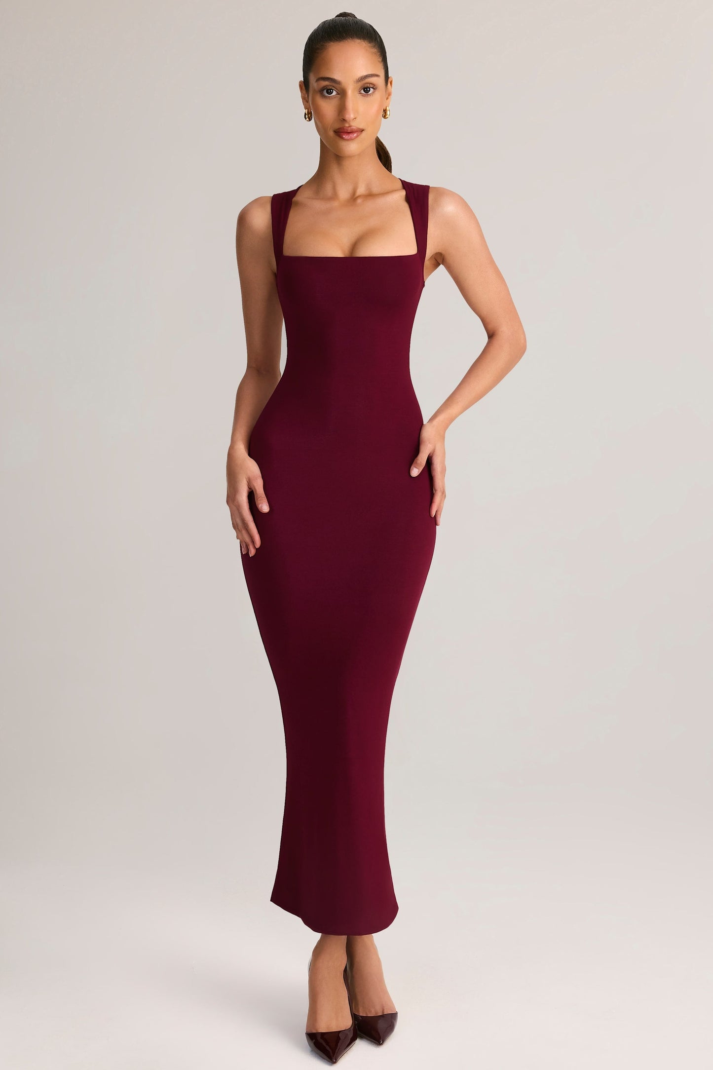 Ainslee Square Neck Midi Dress Neck Bodycon Midi Dress in Wine 1