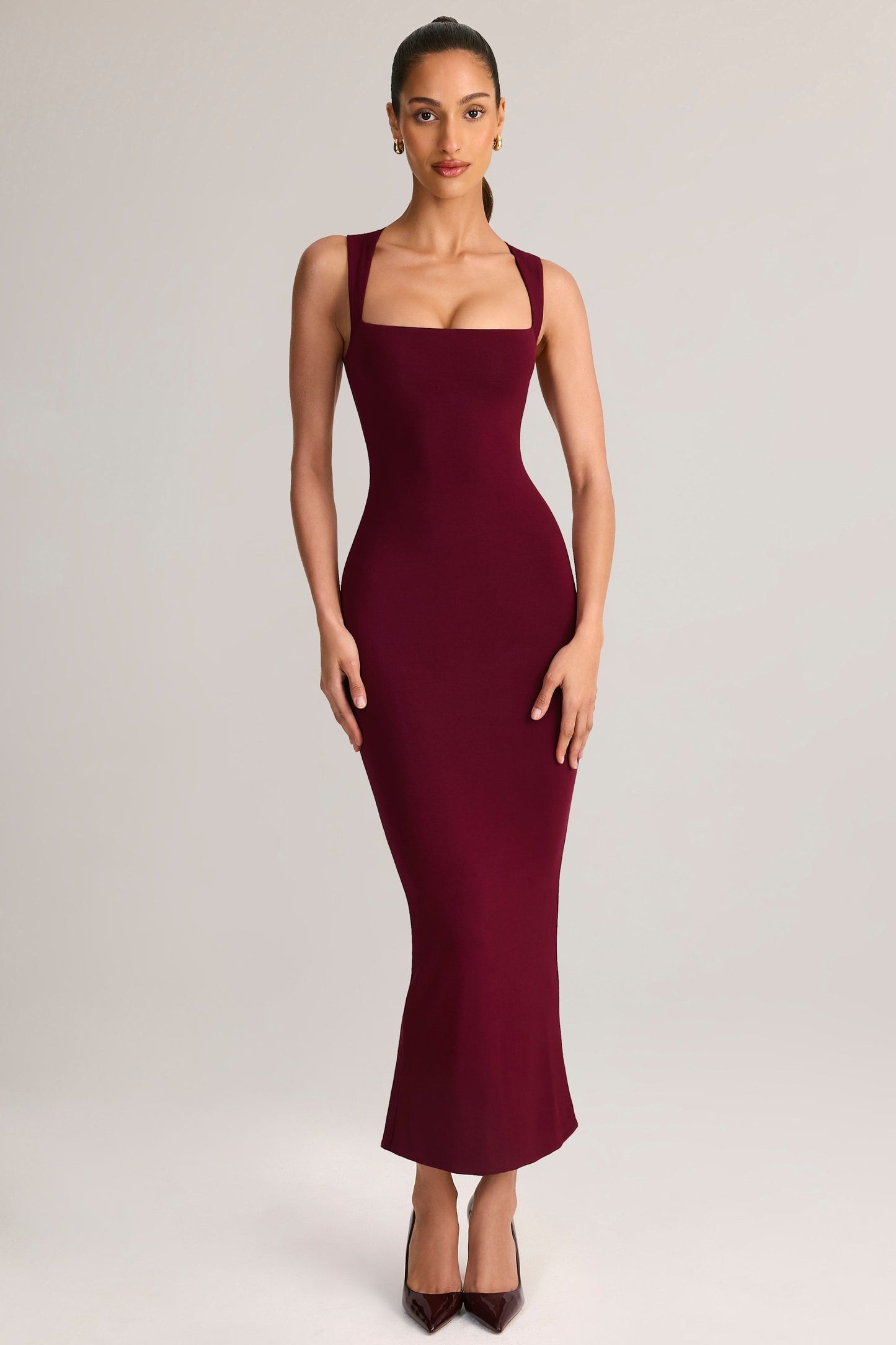 Ainslee Square Neck Midi Dress Neck Bodycon Midi Dress in Wine 7