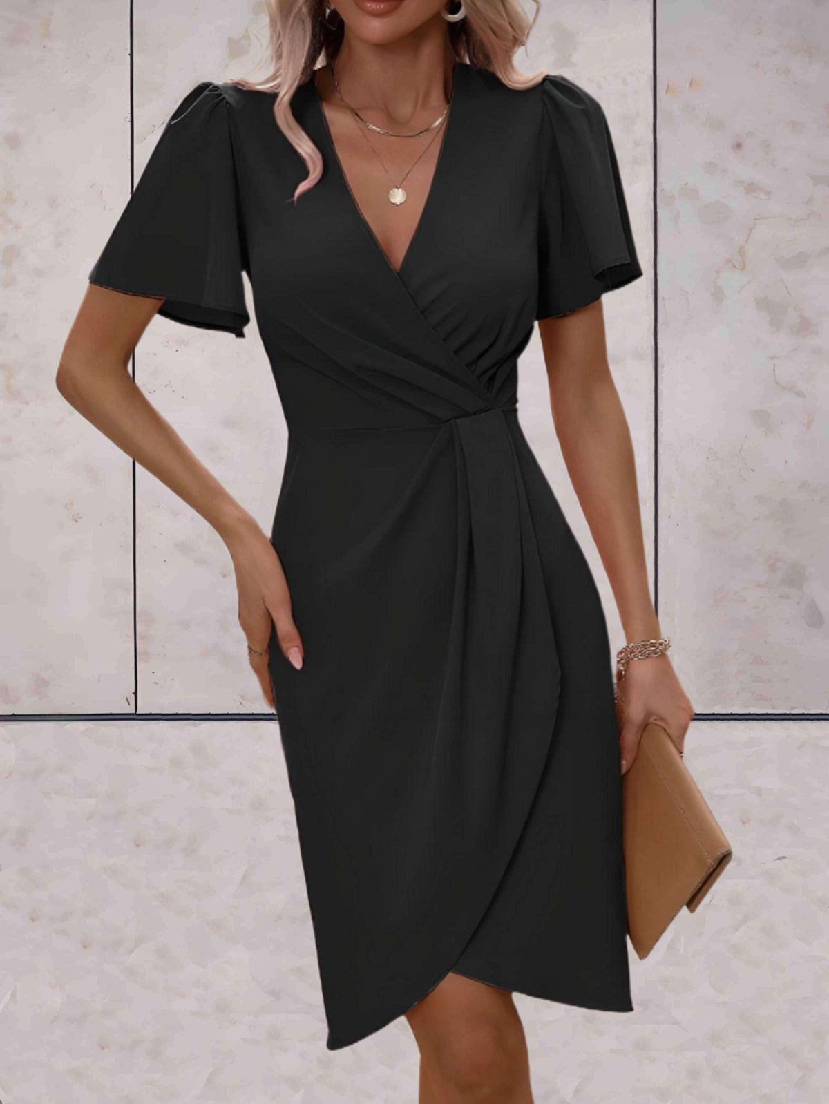 Margot Wrap Midi Dress Ausschnitt 3