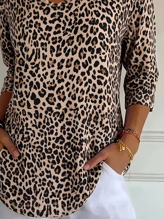 Margot Leopard V-Neck Tee shirt 3