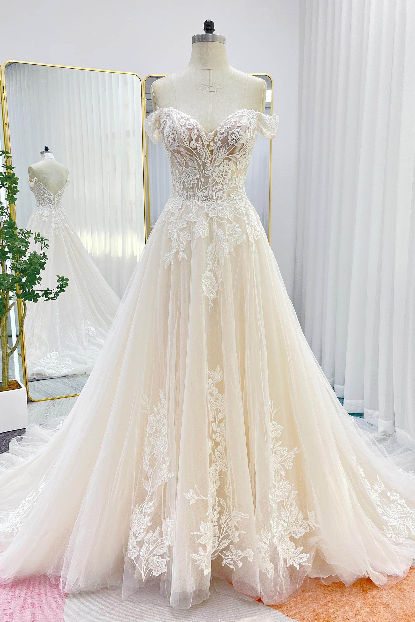 Cecilia Lace Tea-Length Dress Line Chapel Train Lace Tulle Wedding Dress CW3278 8