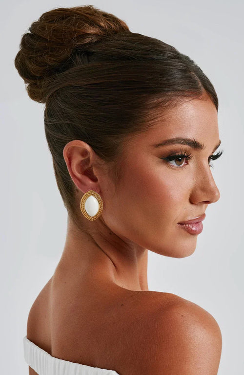 JAMY TEXTURED ELLIPSE EARRINGS Ivory 1
