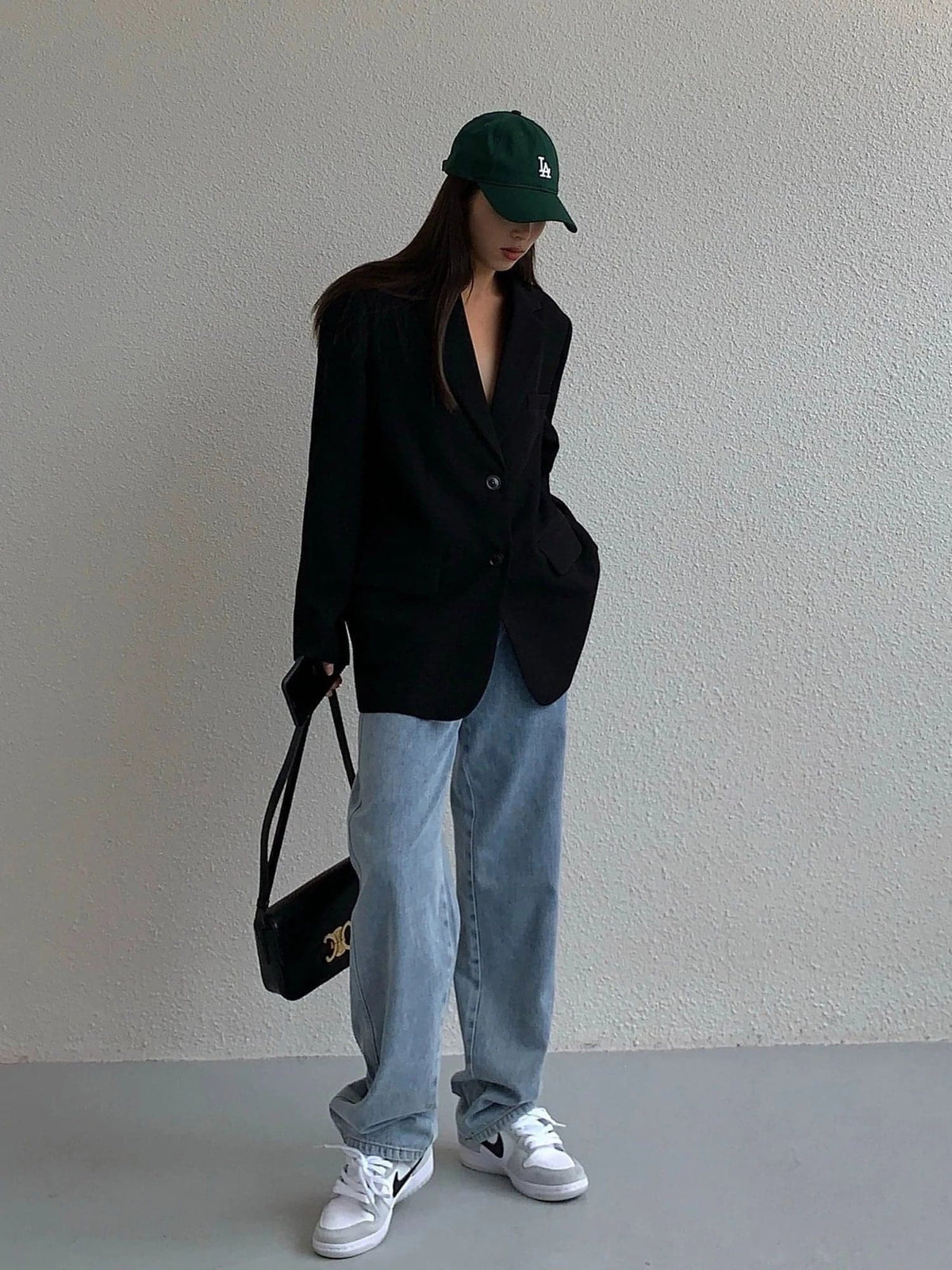 Neva Oversized Blazer Dress in Black Style Blazer 4