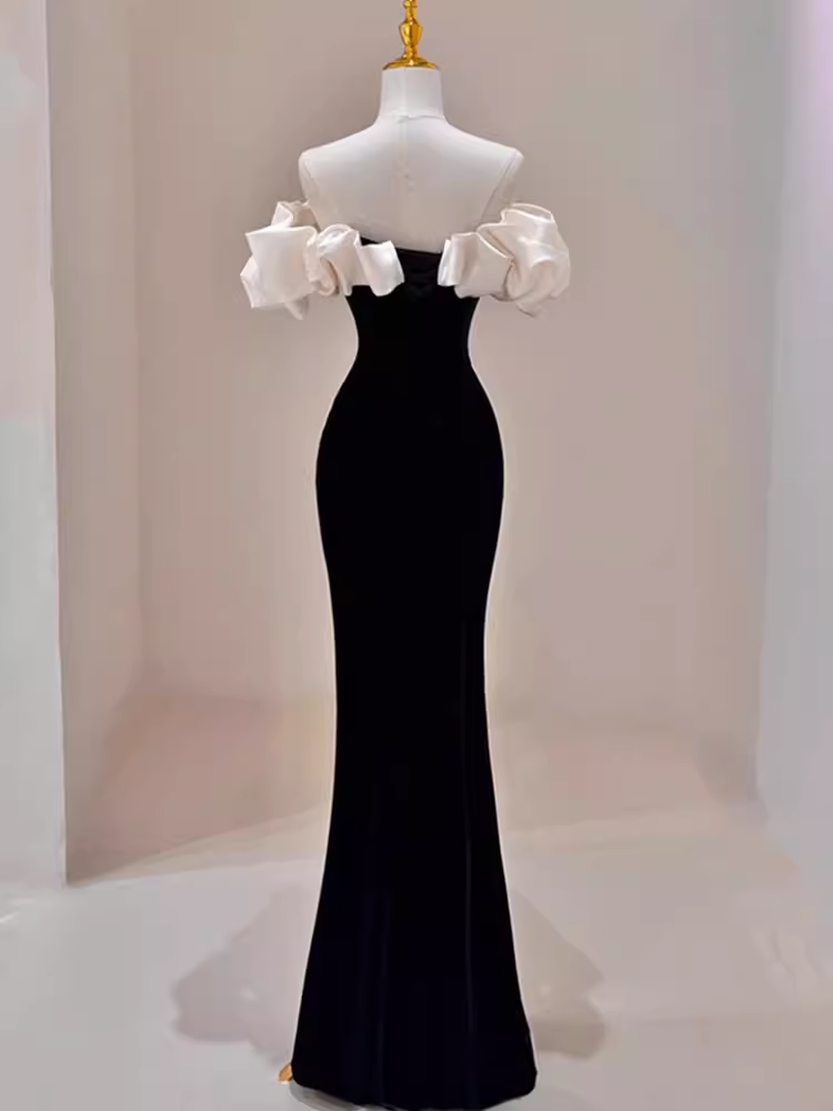 Seraphine Off-Shoulder Mermaid Dress Black 4