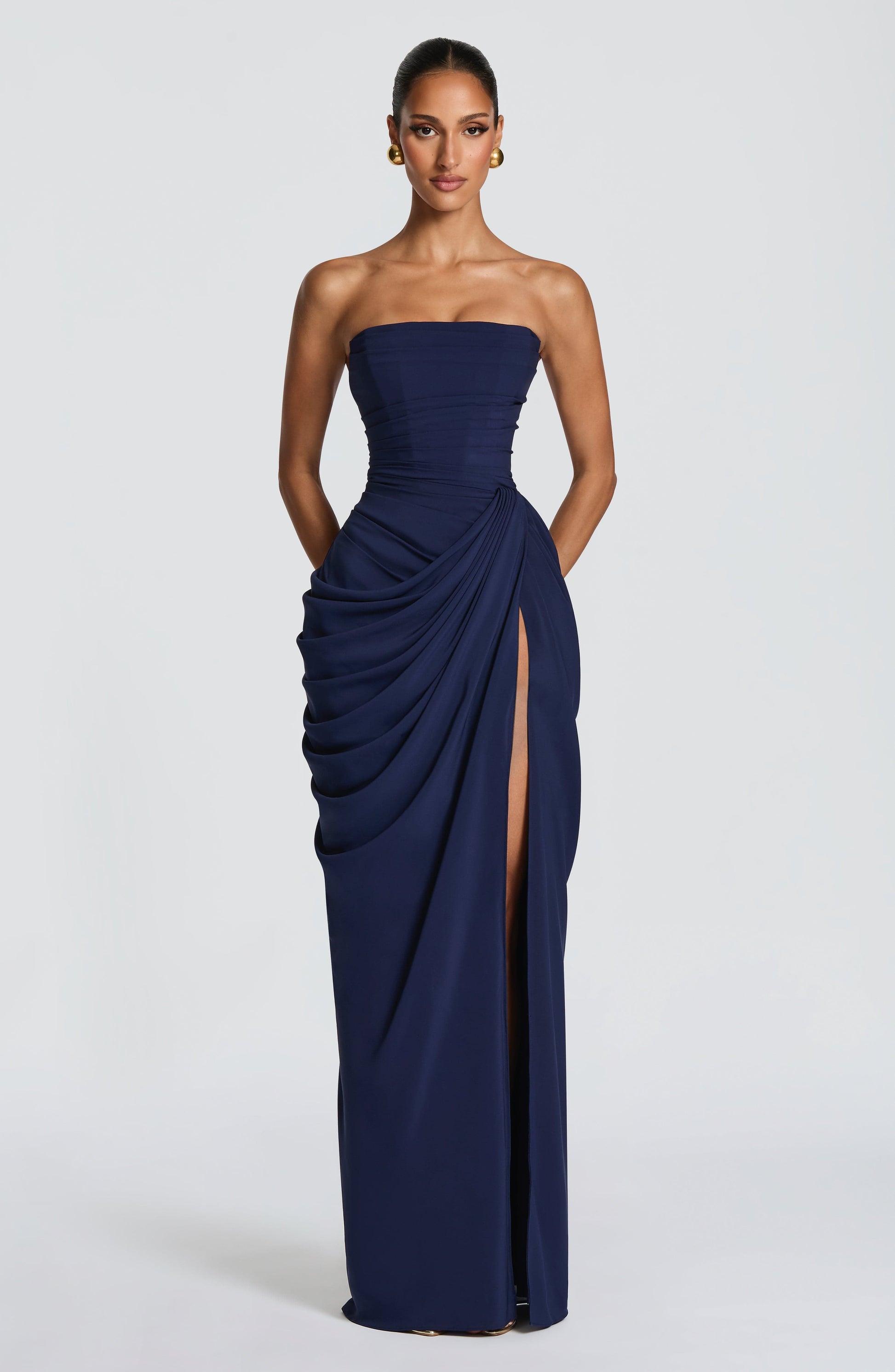 Cyra Linen Maxi Dress in Navy Navy 5