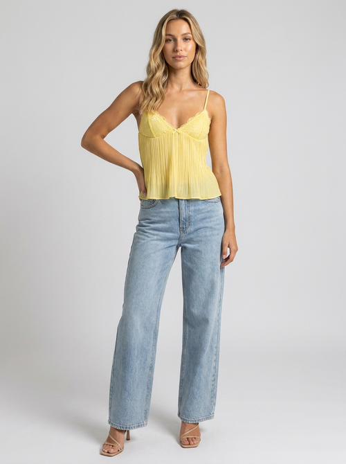 HONEYBELL LACE TOP 1
