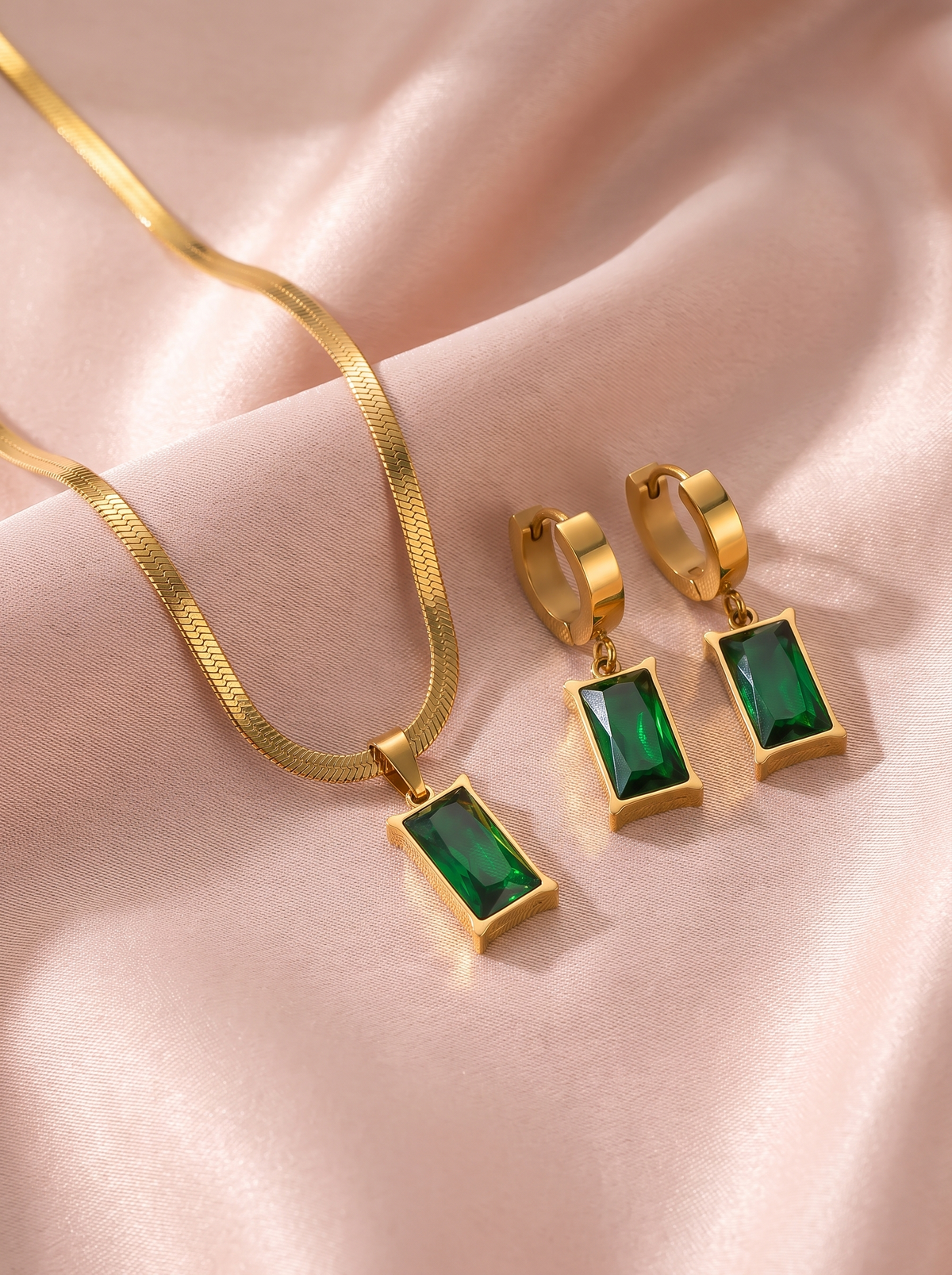 Iselotte Verdain Jewelry Set Multi 1
