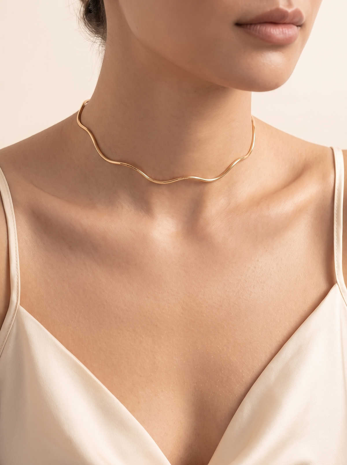 Celeste Wave Choker Necklace 2