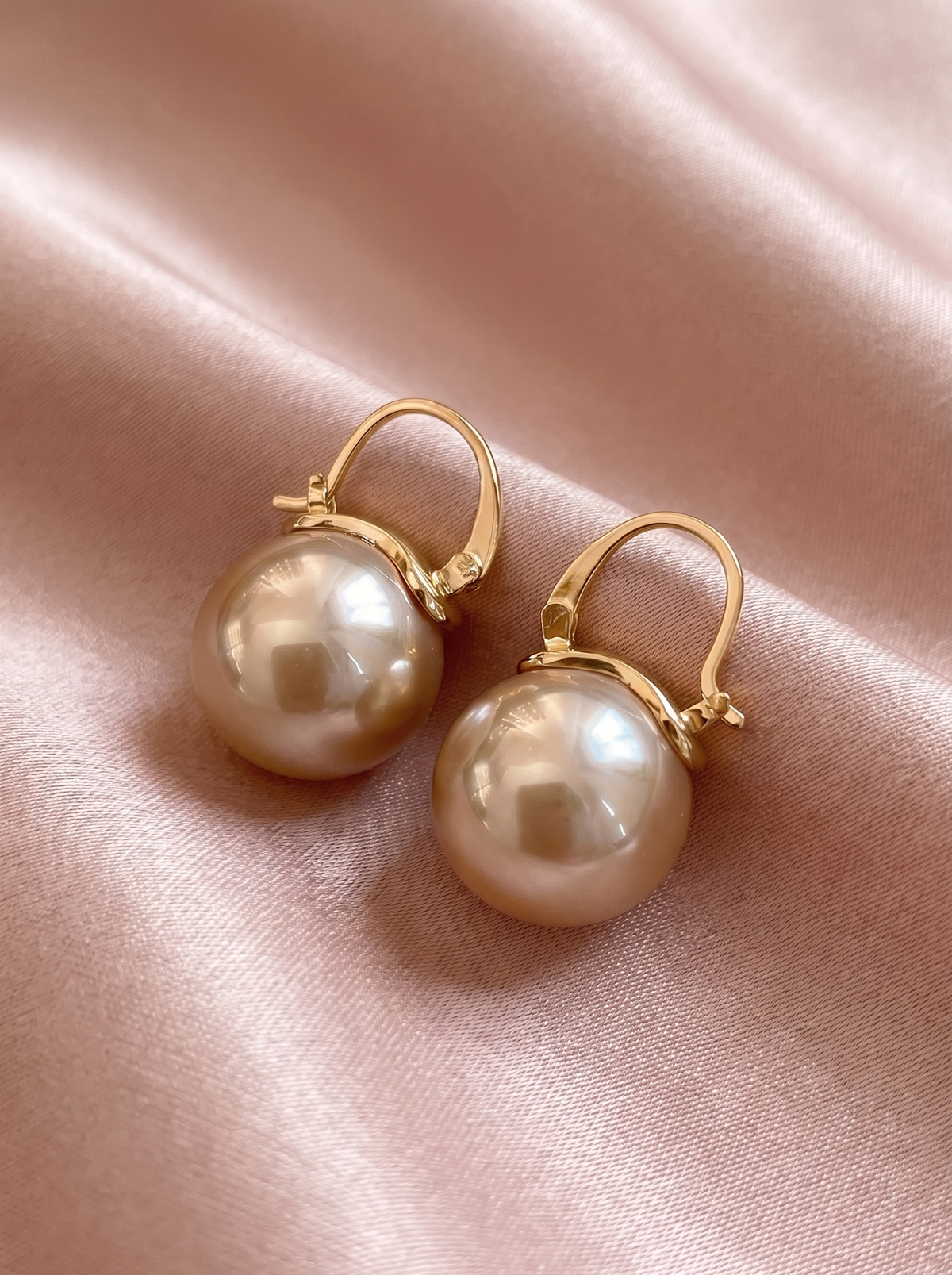 Kerensa Pearl Stud Earrings 1