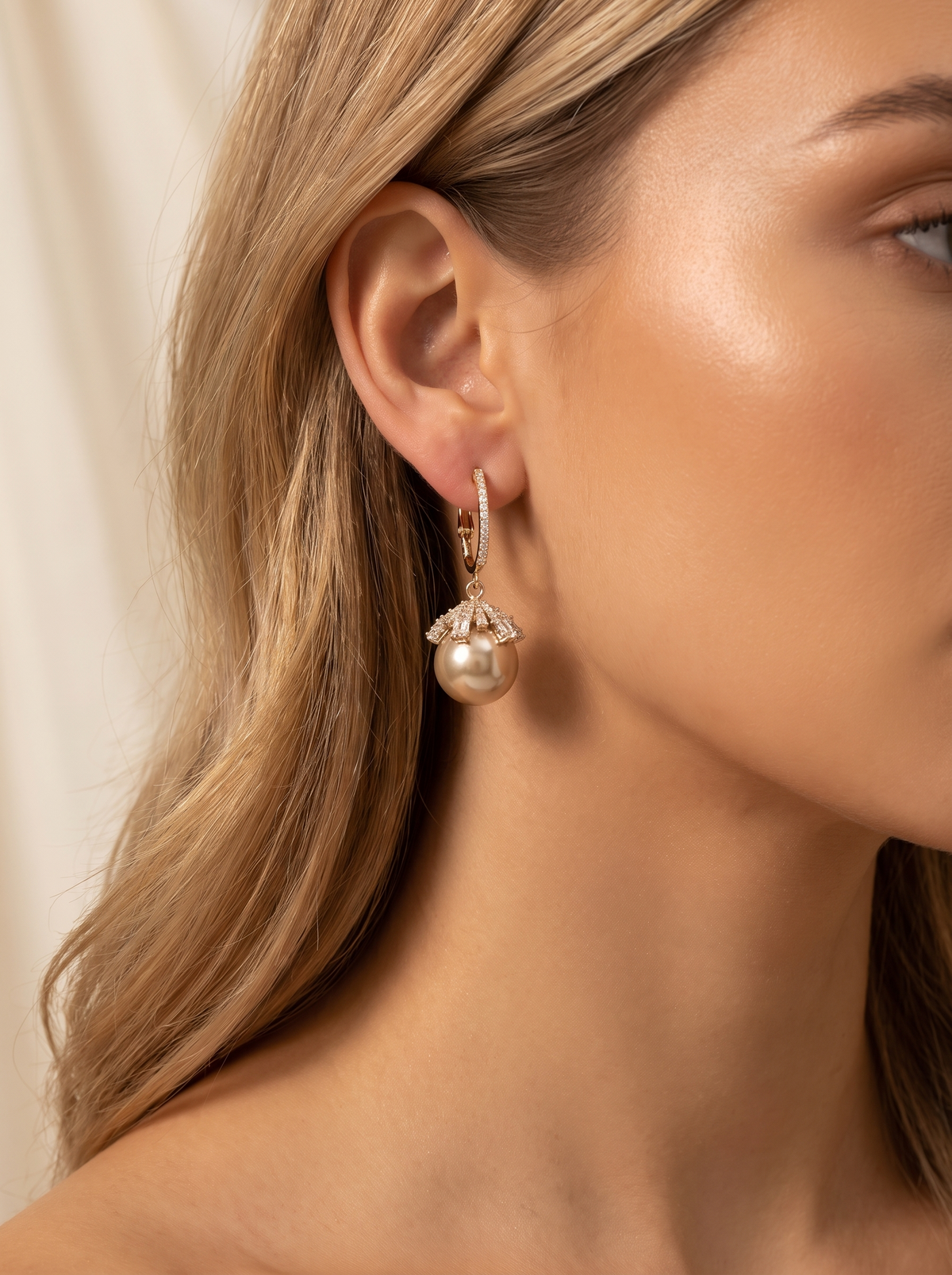 Esmeray Pearl Drop Earrings Gold 2