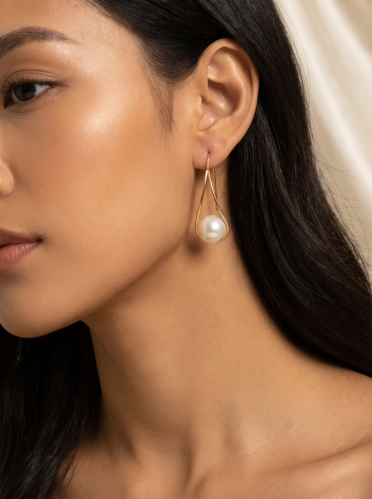 Calluna Pearl Drop Earrings Multi 2