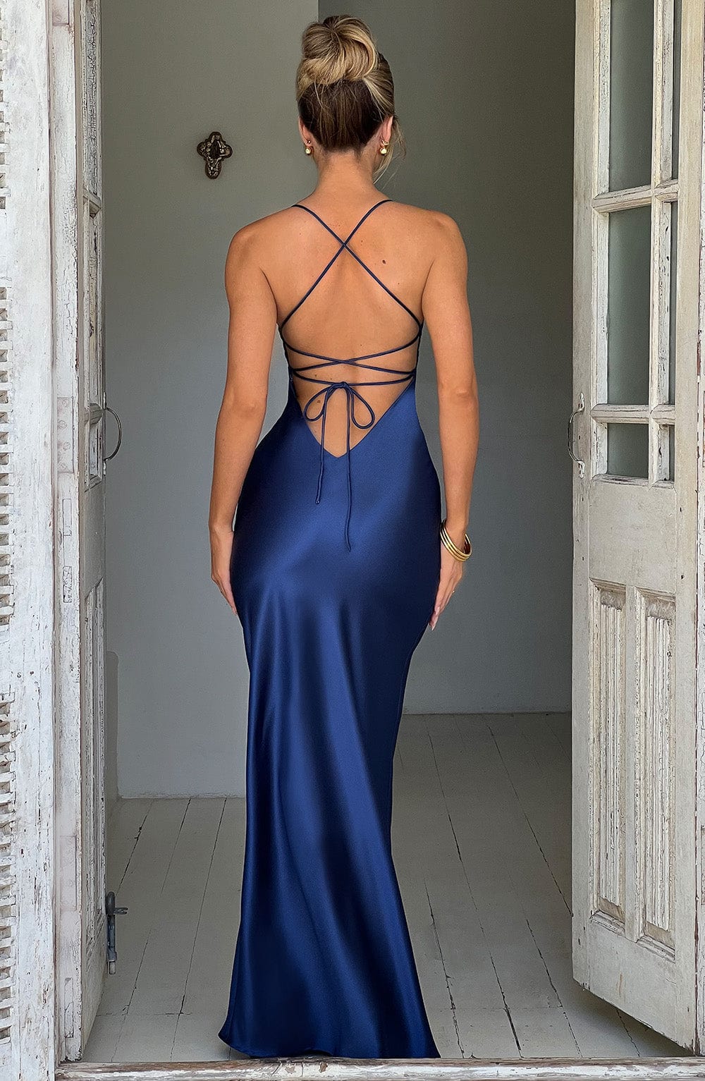 Isobel Maxi Dress in Black Black 17