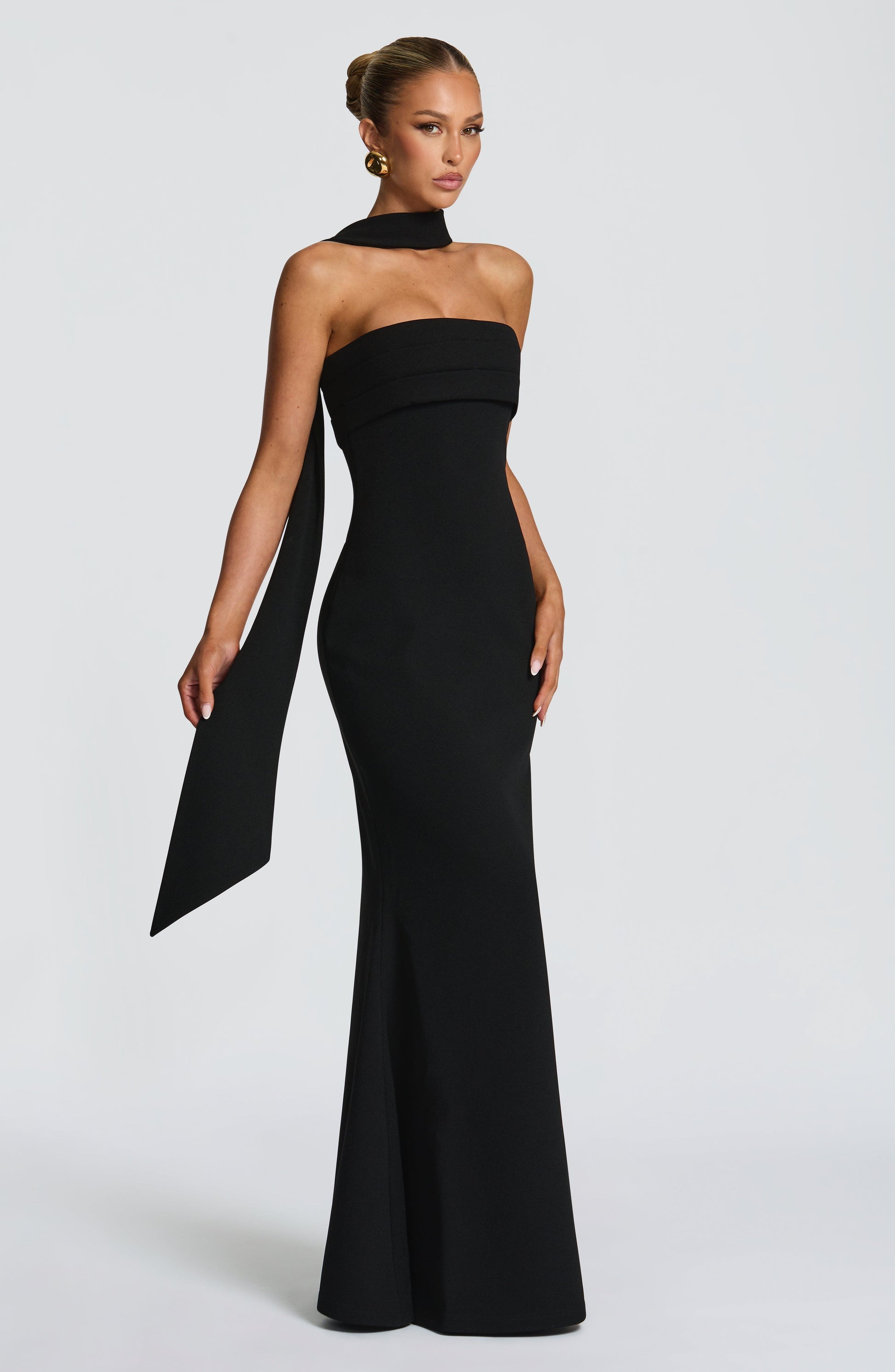 Leura Navy Maxi Dress Black 4
