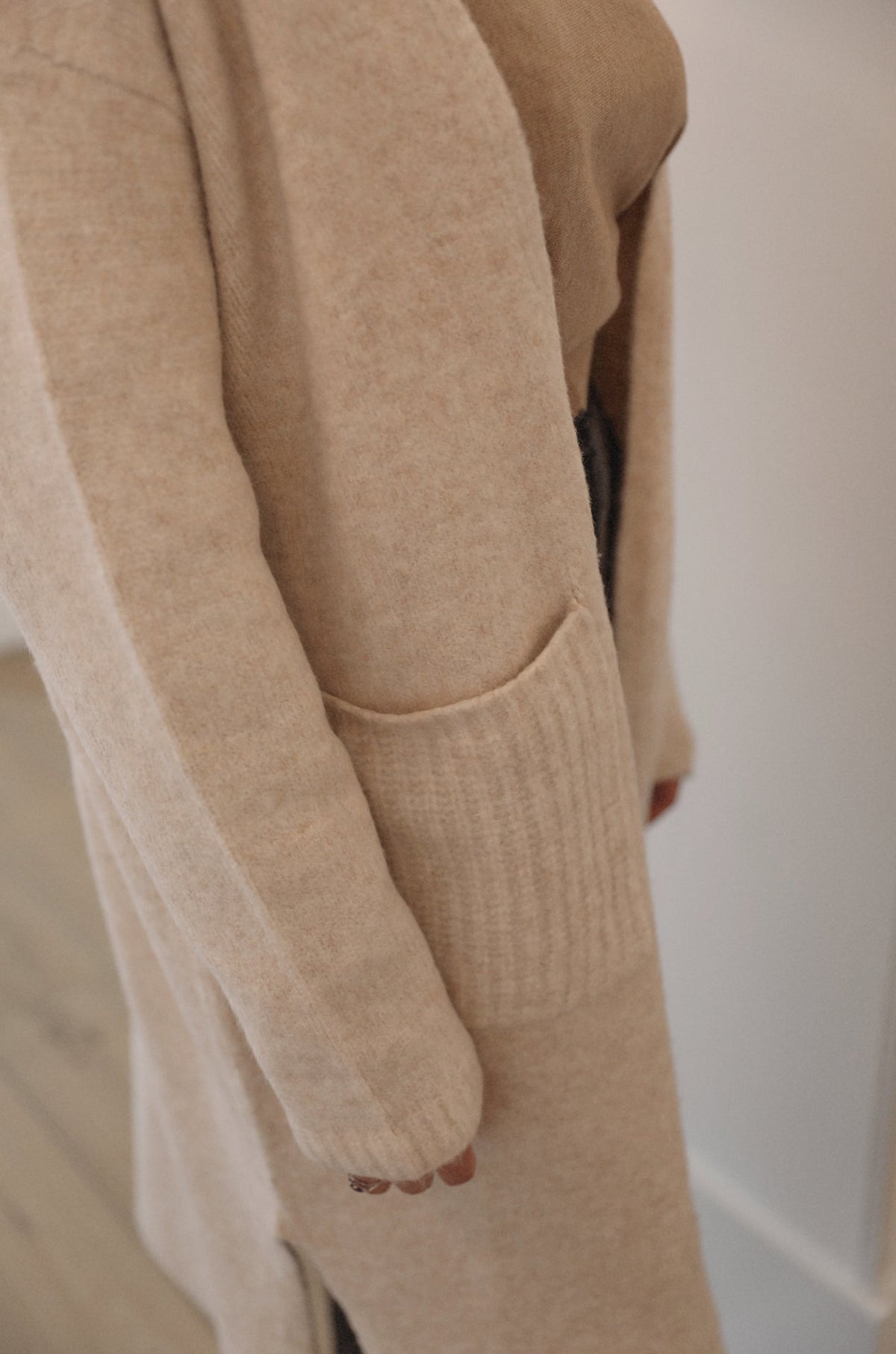 Biscotti Relaxed Cardigan in Warm Beige Beige 4