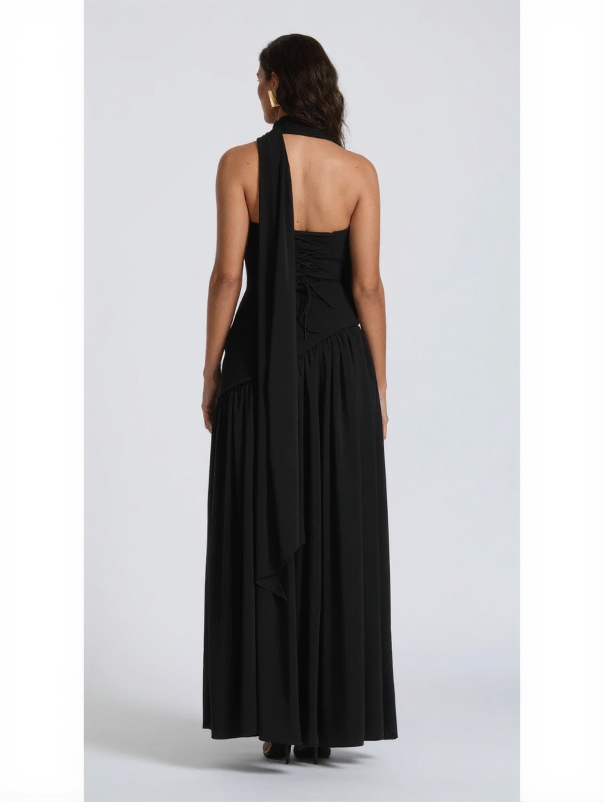 Valentina Black back