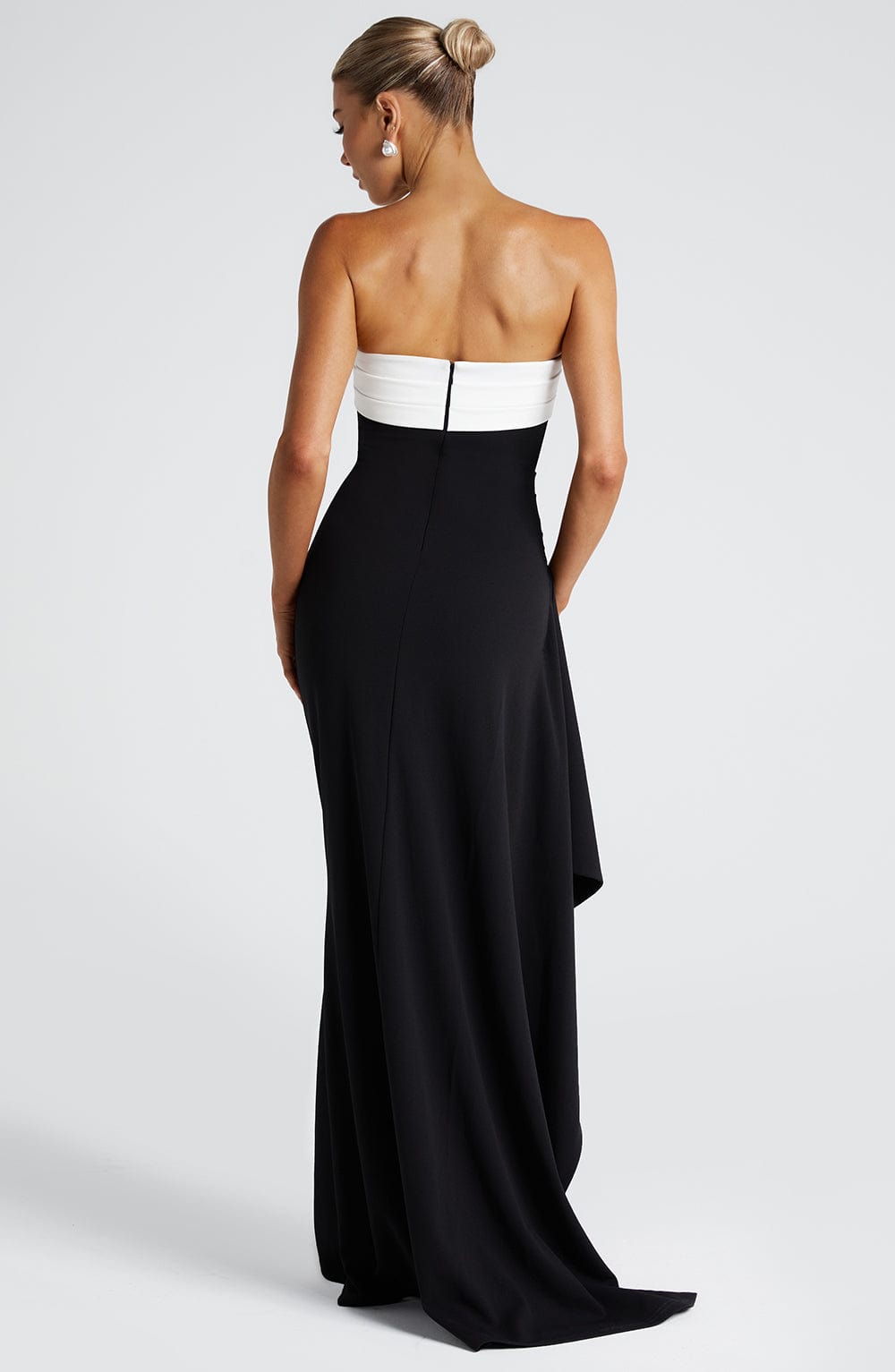 Zafira Satin Maxi Dress in Black Black/White 4